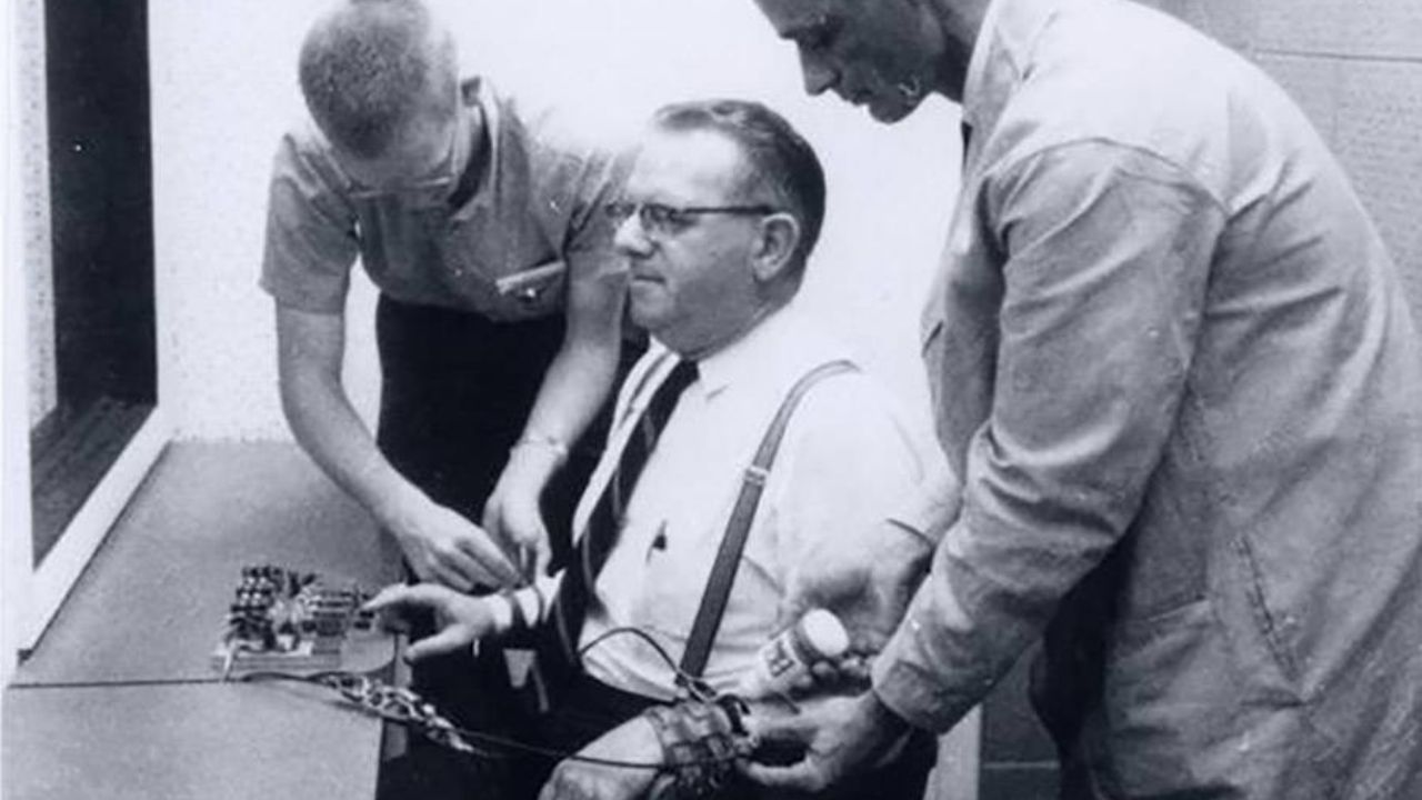 Experiência de Milgram